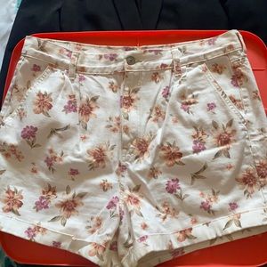 AE Floral Mom Short